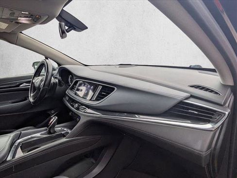 Used 2020 Buick Enclave Essence FWD image 14