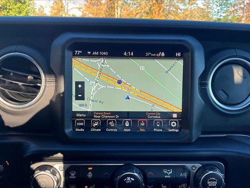 Certified 2022 Jeep Gladiator Overland w/ Popular Equipment Package image 12