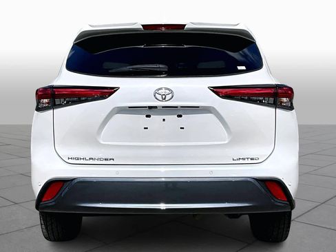 Used 2020 Toyota Highlander Limited image 4