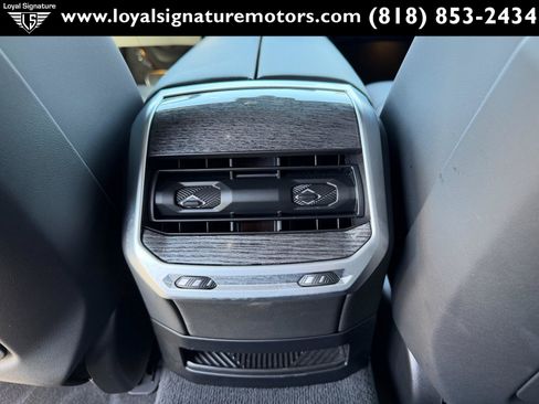 Used 2023 BMW 740i RWD image 19