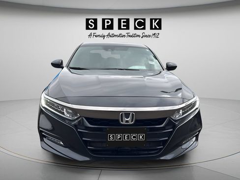 Used 2018 Honda Accord Sport image 8