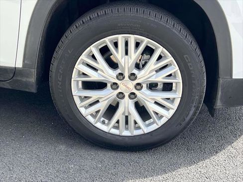 Used 2025 GMC Acadia Elevation w/ Elevation Premium Package FWD image 6