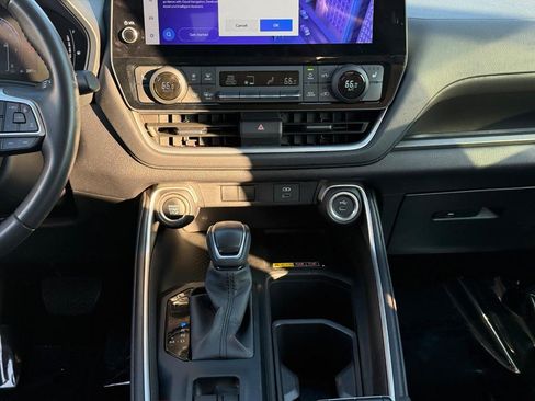 Certified 2025 Toyota Grand Highlander AWD image 18