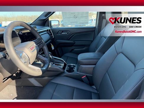 New 2026 GMC Canyon Elevation w/ Convenience Package image 6