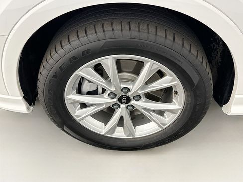 Used 2025 Audi Q3 2.0T Premium image 11