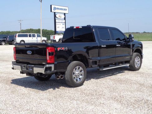 Used 2024 Ford F250 Lariat w/ Chrome Package image 6