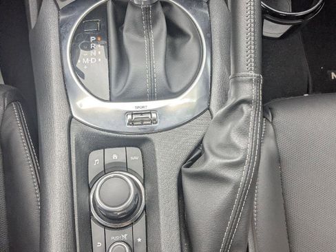 Used 2023 MAZDA MX-5 Miata Grand Touring RWD image 20