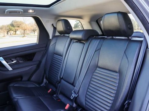 Used 2020 Land Rover Discovery Sport S image 17