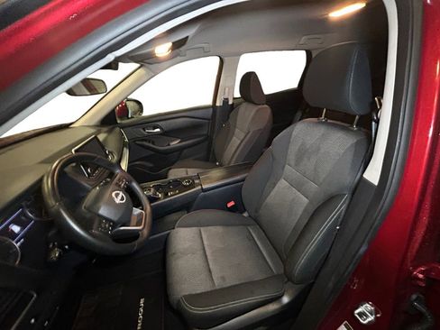 Used 2025 Nissan Rogue SV AWD/4WD image 10