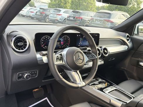Certified 2026 Mercedes-Benz GLB 250 4MATIC image 16
