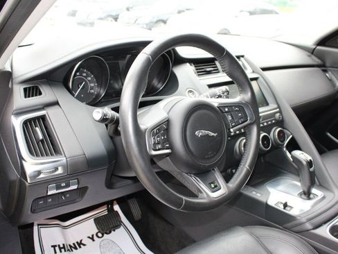 Used 2020 Jaguar E-PACE image 9