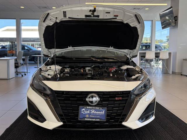 Certified 2025 Nissan Altima 2.5 SR AWD/4WD image 5