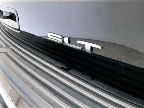Used 2023 GMC Yukon SLT w/ SLT Premium Package image 42