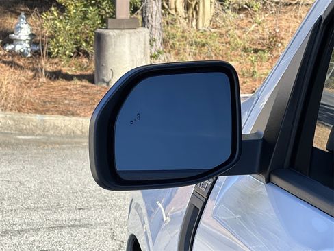 New 2025 Ford Maverick XLT w/ XLT Luxury Package image 26