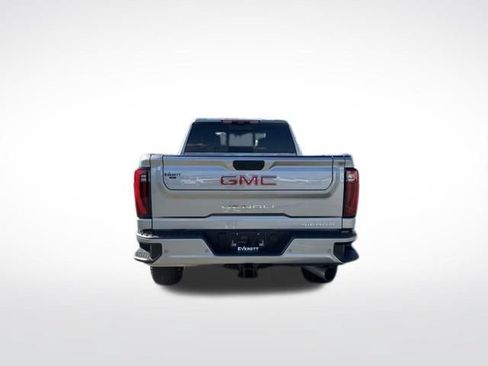 Used 2025 GMC Sierra 2500 Denali w/ Technology Package AWD/4WD image 8