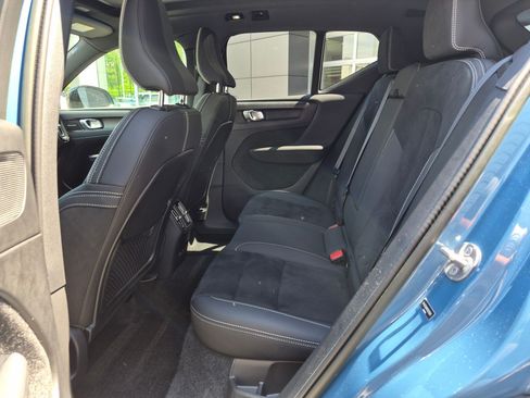 Used 2023 Volvo XC40 Recharge Ultimate w/ Protection Package Premier AWD/4WD image 26