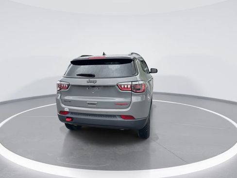 Used 2023 Jeep Compass Trailhawk AWD/4WD image 7