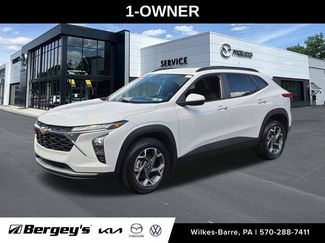 Used 2024 Chevrolet Trax LT w/ LT Convenience Package FWD video 1