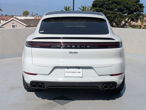 New 2025 Porsche Cayenne Turbo image 10
