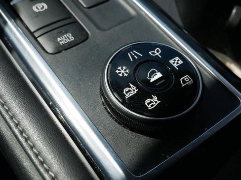Certified 2023 Nissan Pathfinder SL w/ SL Premium Package AWD/4WD image 15
