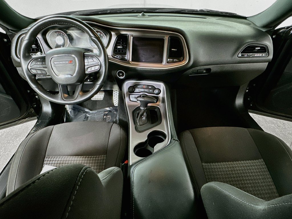 Used 2022 Dodge Challenger R/T Scat Pack RWD image 18