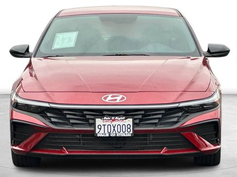 Certified 2025 Hyundai Elantra SEL image 12