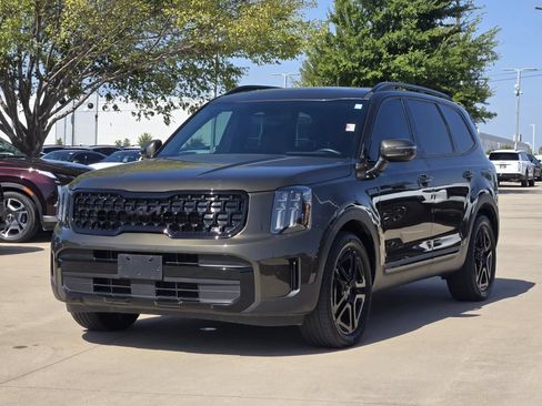 Certified 2025 Kia Telluride EX X-Line AWD/4WD image 2