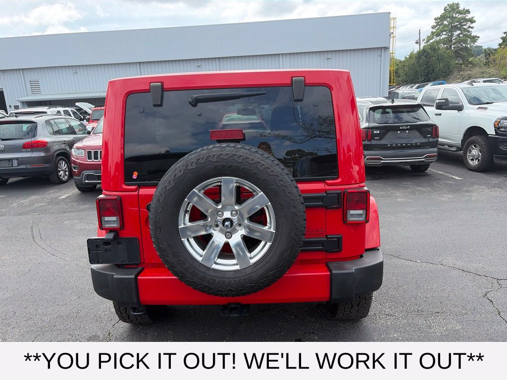 Used 2017 Jeep Wrangler Unlimited Sahara w/ Connectivity Group AWD/4WD image 5