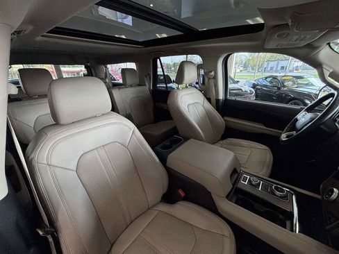 Used 2023 Ford Expedition Max Limited AWD/4WD image 30