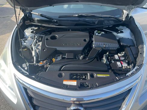 Used 2015 Nissan Altima 2.5 S w/ Special Edition Package FWD image 33