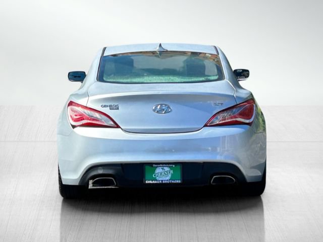 Used 2013 Hyundai Genesis 2.0T RWD image 5