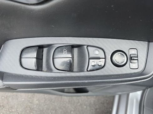 Used 2020 Nissan Sentra SV w/ Trunk Package image 12