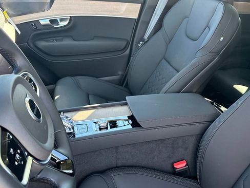 New 2026 Volvo XC90 B6 Plus w/ Protection Package image 21