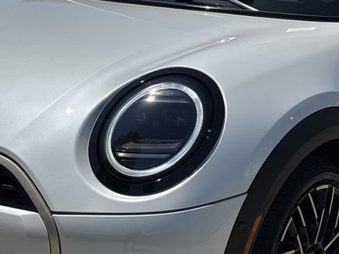 Used 2026 MINI Cooper S FWD image 6