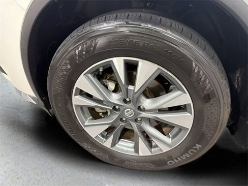 Used 2018 Nissan Murano SL w/ Moonroof Package image 40