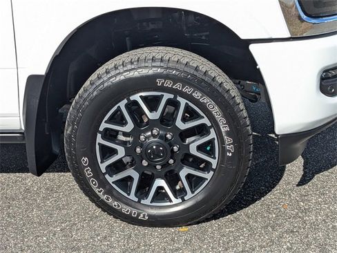 Certified 2025 RAM 2500 Limited image 10