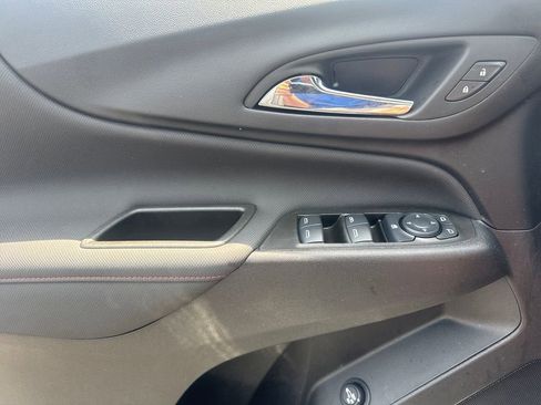 Used 2024 Chevrolet Equinox RS w/ RS Leather Package AWD/4WD image 16