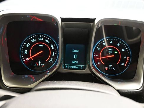 Used 2015 Chevrolet Camaro LT w/ 1LT Preferred Package RWD image 15