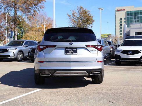 Certified 2026 Acura MDX w/ Technology Package FWD image 5