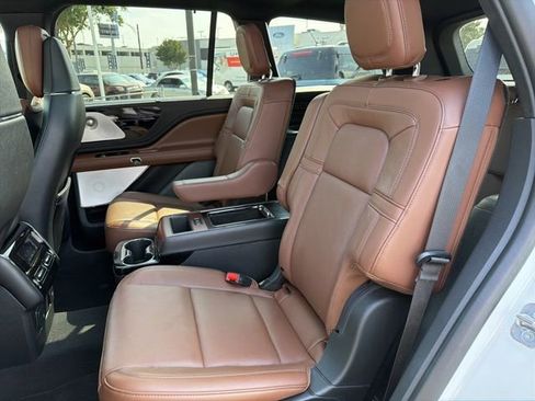 Used 2023 Lincoln Aviator Grand Touring w/ Equipment Group 301A AWD/4WD image 20