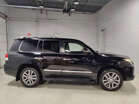 Used 2015 Lexus LX 570 4WD w/ Luxury Package image 5