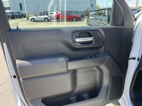 Used 2024 Chevrolet Silverado 1500 Custom Trail Boss image 10