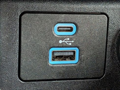 Certified 2023 Ford Escape ST-Line Select w/ Tech Pack #2 image 26