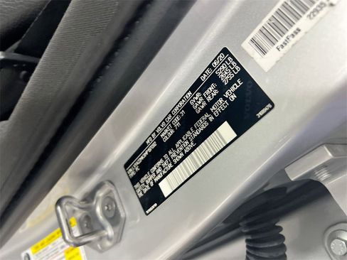 Used 2021 Volvo S90 T6 Momentum image 28