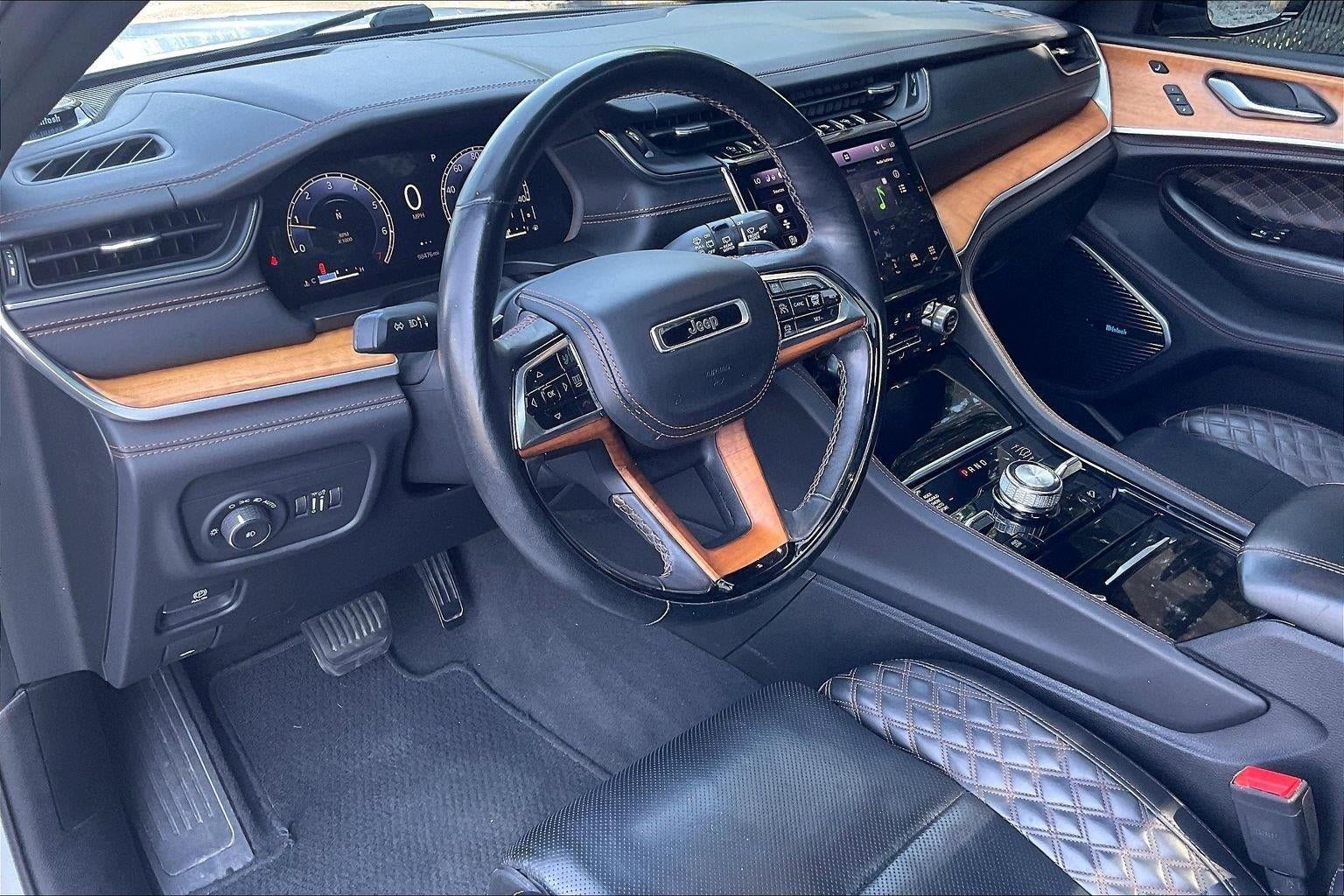 Used 2021 Jeep Grand Cherokee L Summit AWD/4WD image 15