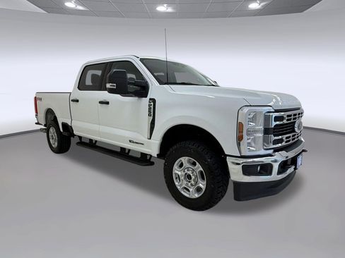 Certified 2025 Ford F250 XLT w/ FX4 Off-Road Package AWD/4WD image 7