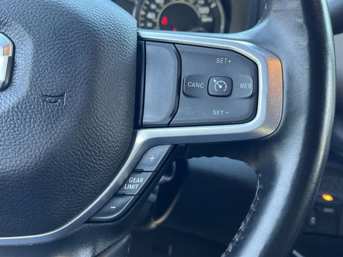 Used 2024 RAM 2500 Big Horn AWD/4WD image 39
