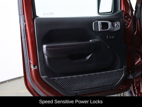 Used 2021 Jeep Wrangler Unlimited Sport AWD/4WD image 19