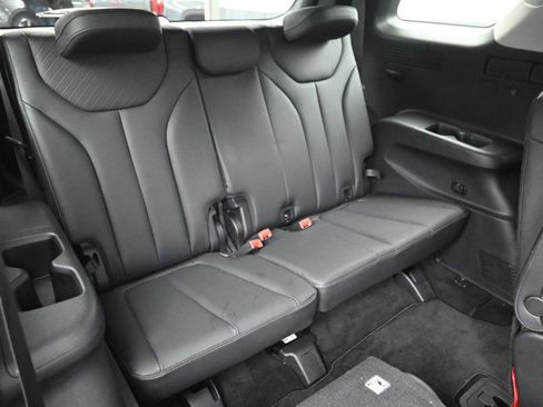 Used 2023 Hyundai Palisade SEL w/ Premium Package AWD/4WD image 11