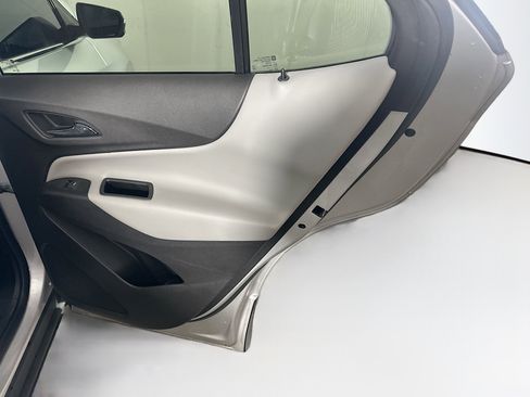 Used 2019 Chevrolet Equinox LT image 30